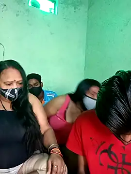 LoveOnStream online show from 11-04-25, 03:49