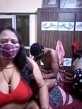 LoveOnStream online show from 02-16-26, 04:30