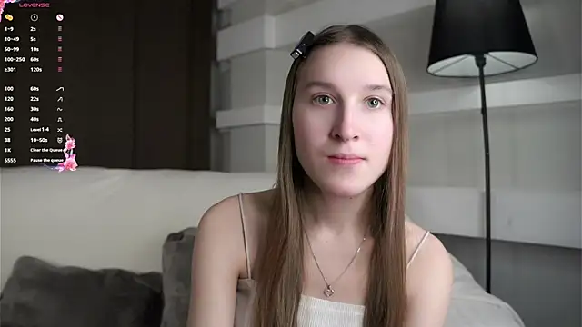 NanaMertins online show from 12-17-25, 01:33