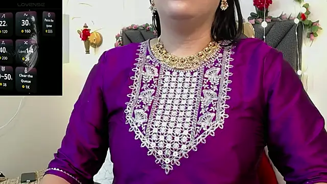 Snapshot of IndraKaur_ chatting on 05-04-26, 12:01 IndraKaur online show from 05-04-26, 12:01