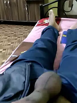 Snapshot of breezer3457 chatting on 01-18-26, 02:10 breezer3457 online show from 01-18-26, 02:10