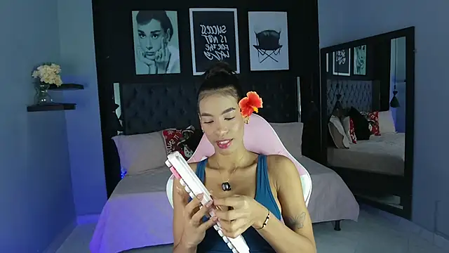 kitty collins  online show from 11-23-25, 11:32