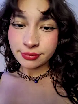 Snapshot of Danly_ chatting on 04-08-26, 03:28 Danly online show from 04-08-26, 03:28