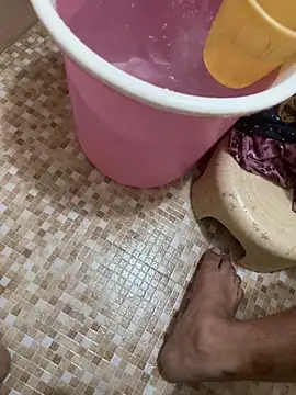 Snapshot of saumon3022 chatting on 10-31-25, 04:13 saumon3022 online show from 10-31-25, 04:13