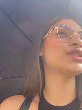 Hannacooper3 online show from 11-17-25, 07:52