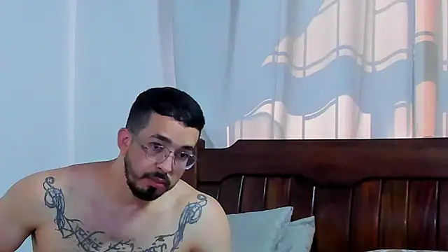 Hunter Hoott online show from 09-26-25, 01:48