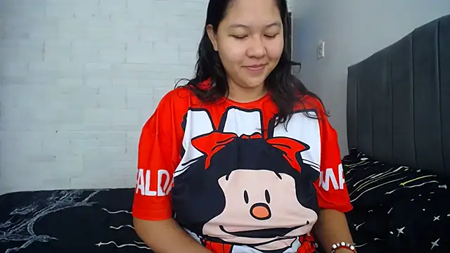 Snapshot of Naia_Stant chatting on 09-20-25, 01:12 Naia Stant online show from 09-20-25, 01:12