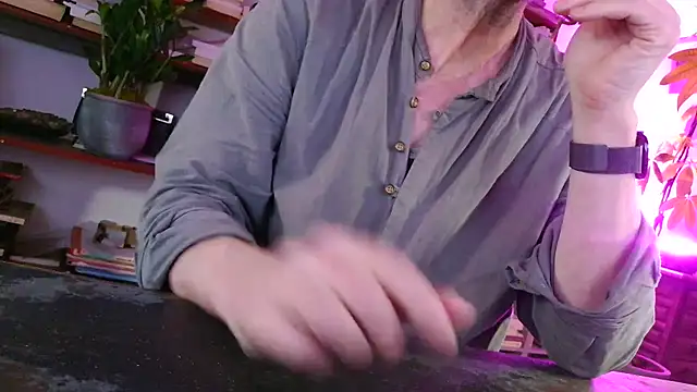 yvanbonar online show from 10-18-25, 07:53