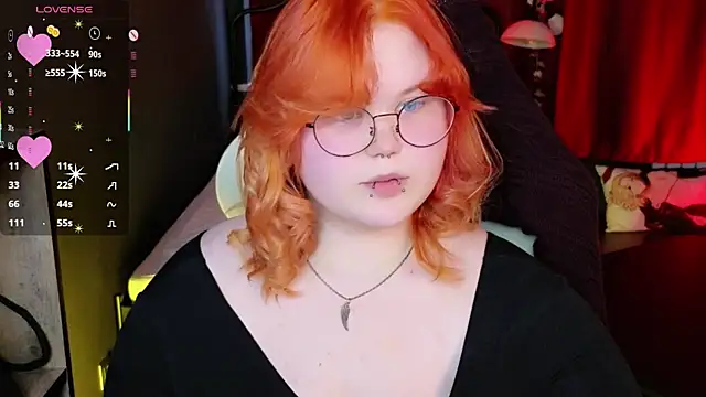 fillisfox  online show from 04-12-26, 04:34