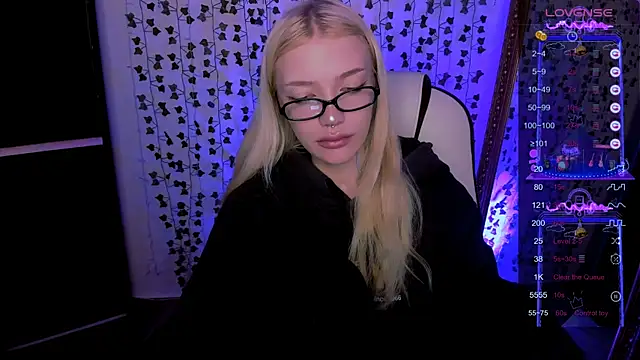 AnyaTaylor  online show from 03-11-26, 02:17