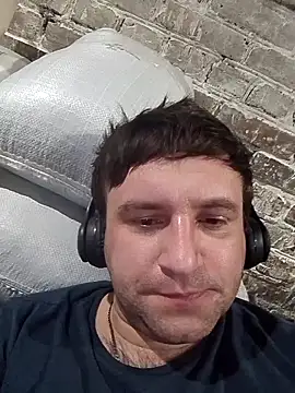 Snapshot of Ivandovxxxl_1010 chatting on 02-28-26, 02:45 Ivandovxxxl 1010 online show from 02-28-26, 02:45