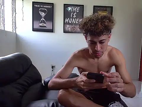 Dollarhot30 online show from 03-18-26, 02:31