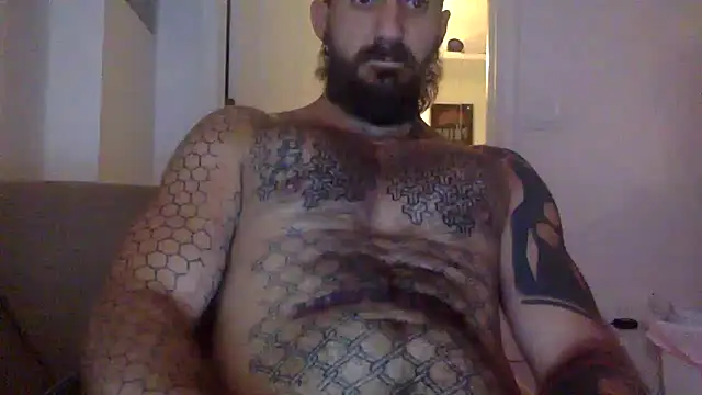 Snapshot of Bearlyfuckinglogan chatting on 06-30-26, 07:48 Bearlyfuckinglogan online show from 06-30-26, 07:48