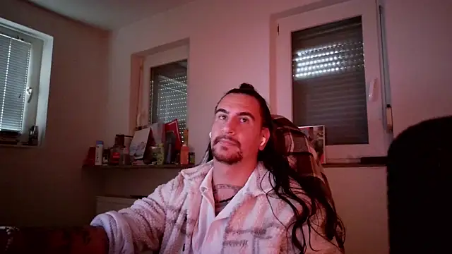 Diosmio069 online show from 11-30-25, 01:37