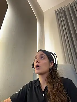 Sophia House  online show from 02-03-26, 01:38