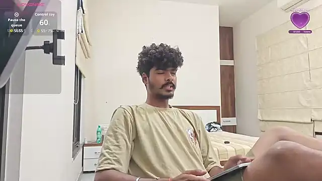 Snapshot of mrbuddy85 chatting on 09-08-25, 05:23 mrbuddy85 online show from 09-08-25, 05:23