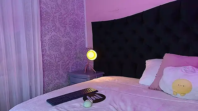 Hada Blue online show from 03-21-26, 11:48