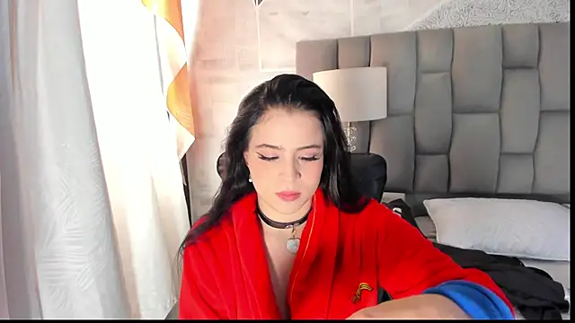 Snapshot of ChannelWhite_ chatting on 10-14-25, 09:26 ChannelWhite online show from 10-14-25, 09:26