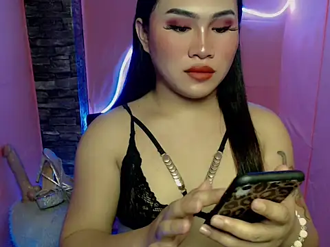 pretty lassy online show from 11-07-25, 03:34