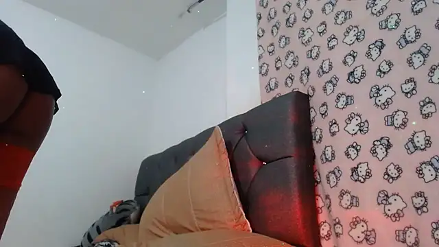 Snapshot of Angeliicaxx chatting on 06-10-26, 08:13 Angeliicaxx online show from 06-10-26, 08:13