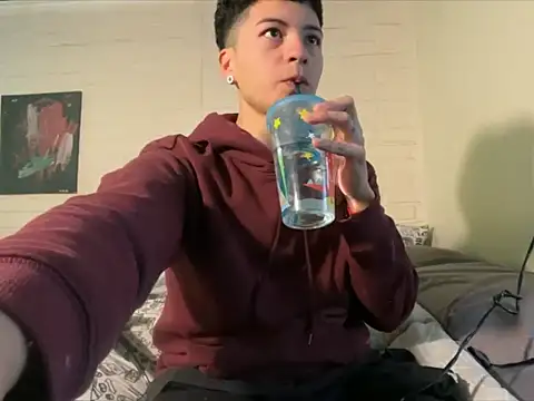 Snapshot of feeelipe2007 chatting on 09-08-25, 10:09 feeelipe2007 online show from 09-08-25, 10:09