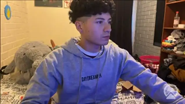 Snapshot of feeelipe2007 chatting on 02-11-26, 11:04 feeelipe2007 online show from 02-11-26, 11:04