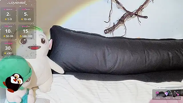 LINNIE05 online show from 01-08-26, 10:06