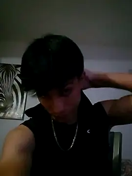 LUISSLEONN0958 online show from 11-25-25, 07:52