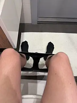 Snapshot of myPriority01 chatting on 10-02-25, 07:21 myPriority01 online show from 10-02-25, 07:21