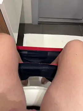 Snapshot of myPriority01 chatting on 02-06-26, 05:56 myPriority01 online show from 02-06-26, 05:56