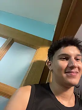 Leo Savage  online show from 04-05-26, 03:36