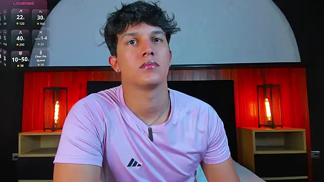 Leo Savage  online show from 05-22-26, 04:19