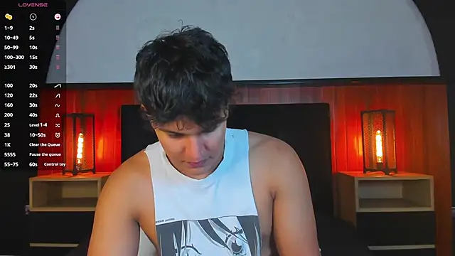 Snapshot of Leo_Savage_ chatting on 06-03-26, 04:15 Leo Savage online show from 06-03-26, 04:15
