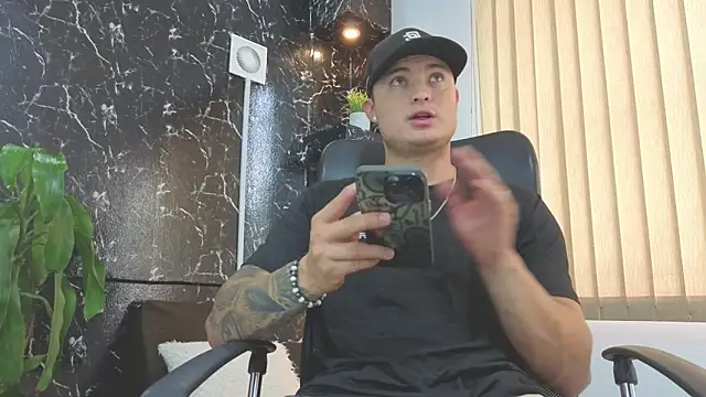 Alexander ferre online show from 04-06-26, 01:34