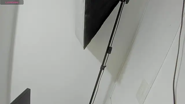 yulitza1025 online show from 12-18-25, 11:38