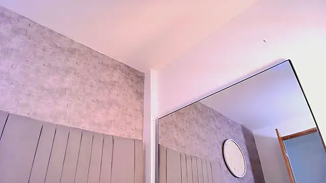 karla-ruiz online show from 10-19-25, 07:25