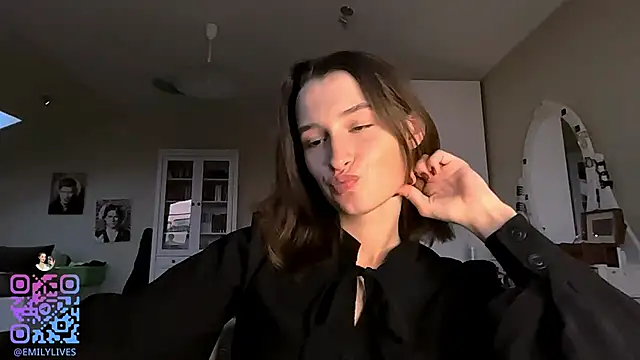 DarlineBrustera online show from 10-26-25, 02:12