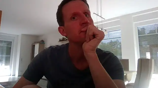 Snapshot of Trockenbau chatting on 05-30-26, 12:24 Trockenbau online show from 05-30-26, 12:24