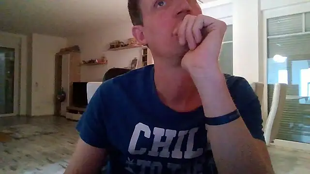 Snapshot of Trockenbau chatting on 06-17-26, 09:34 Trockenbau online show from 06-17-26, 09:34
