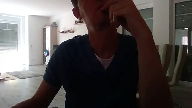 Snapshot of Trockenbau chatting on 06-18-26, 08:58 Trockenbau online show from 06-18-26, 08:58