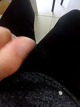 elisaelisa12 online show from 09-21-25, 10:06