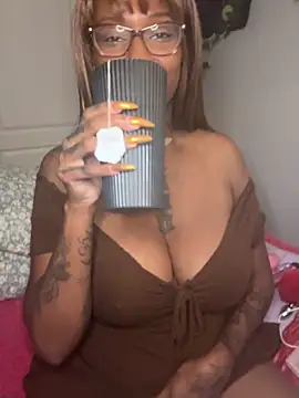 MistiSavannah online show from 11-15-25, 11:18