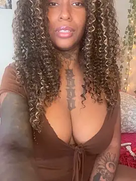 MistiSavannah online show from 05-02-26, 02:55