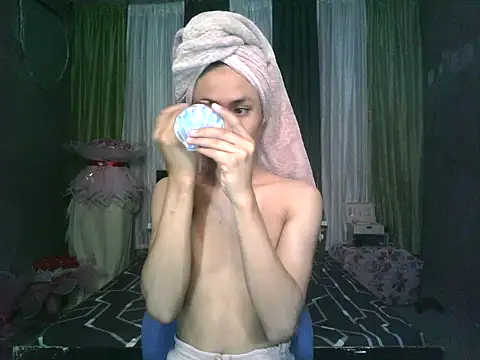 Sweet-shopia online show from 03-20-26, 08:08