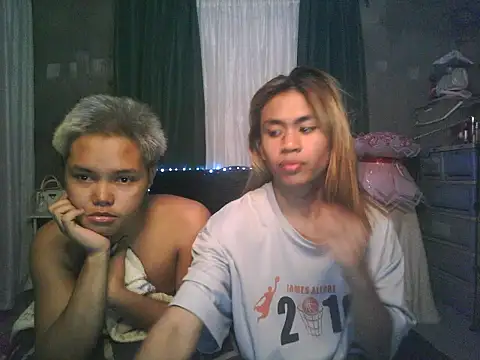 Snapshot of Sweet-shopia chatting on 05-23-26, 02:21 Sweet-shopia online show from 05-23-26, 02:21