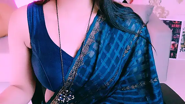 My Rose online show from 02-08-26, 02:53