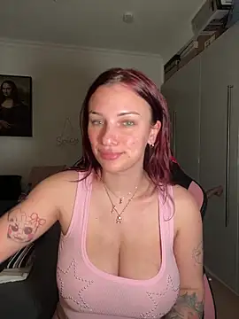 Snapshot of OliviaaFischer chatting on 05-24-26, 05:18 OliviaaFischer online show from 05-24-26, 05:18