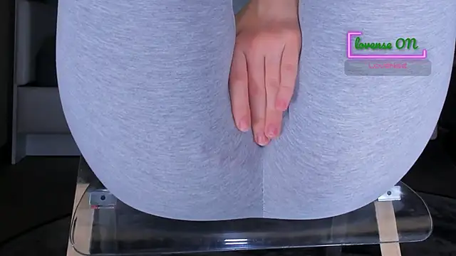Cameltoe squirt inPants online show from 07-13-26, 08:39