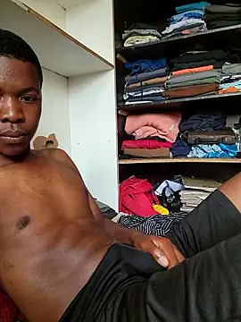 sweetdickboy2 online show from 04-16-26, 08:15