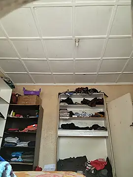 sweetdickboy2 online show from 05-16-26, 09:39